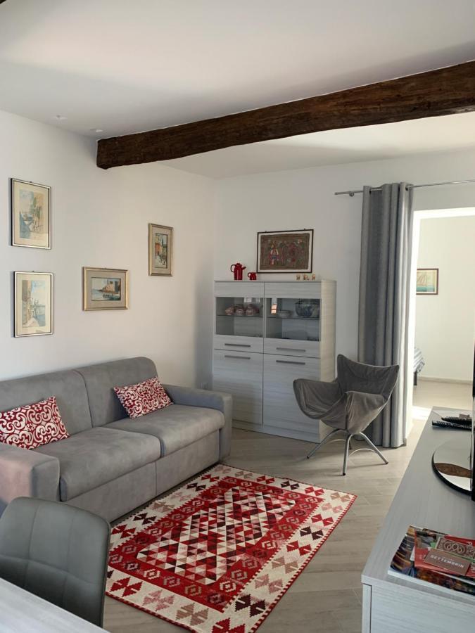 Holiday At Chiavari Exterior foto